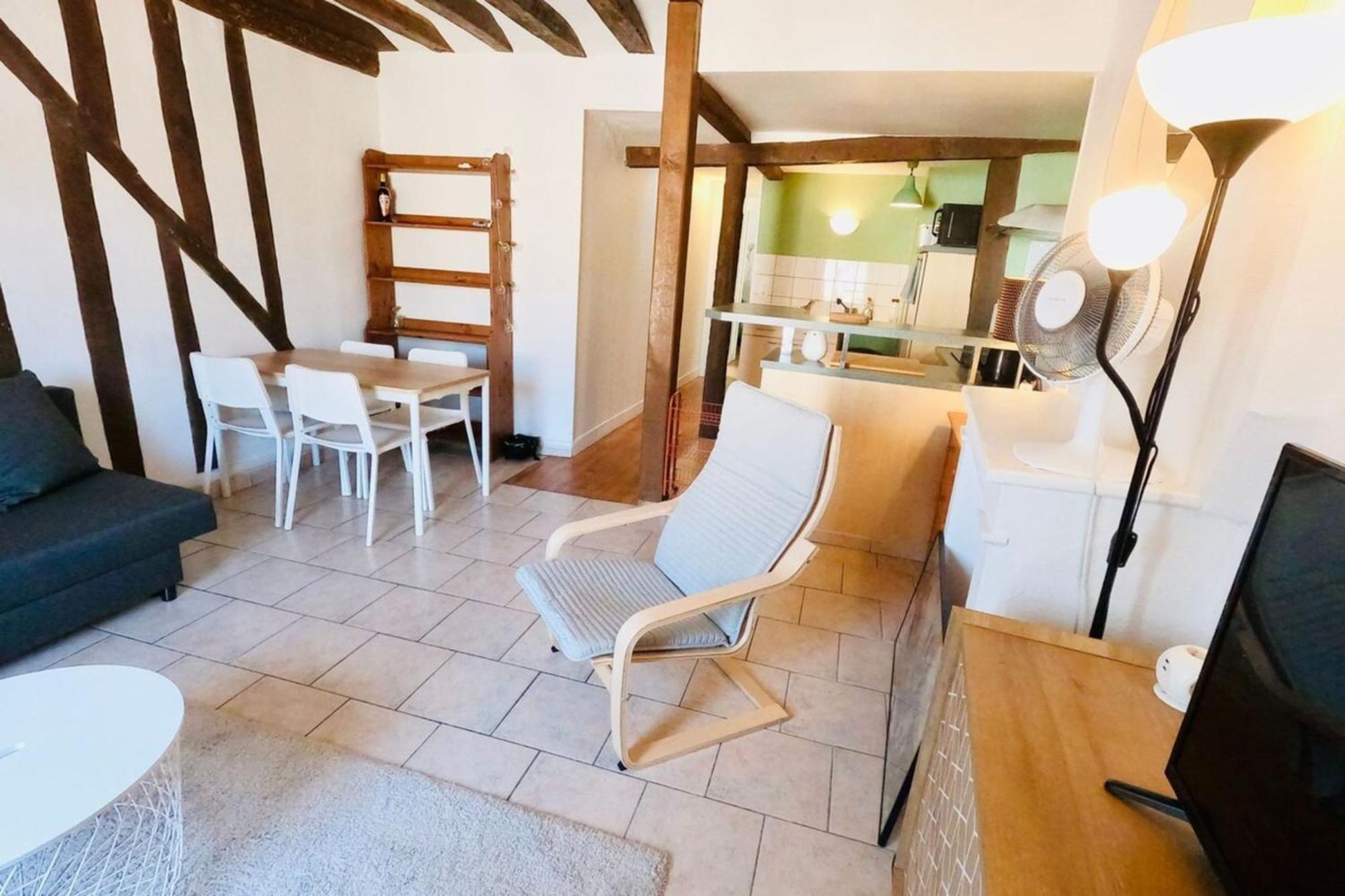 Fontainebleau Rue Grande - Chez Alexis Lägenhet Exteriör bild